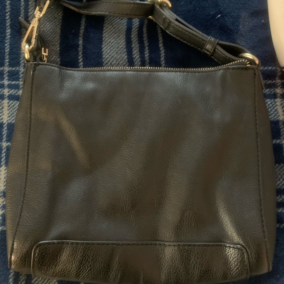 2 Liz Claiborne crossbody bags - Picture 3 of 13